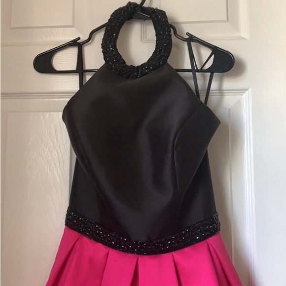 Halter Ballgown Jewel Neckline Formal Prom Pageant - Picture 2 of 7